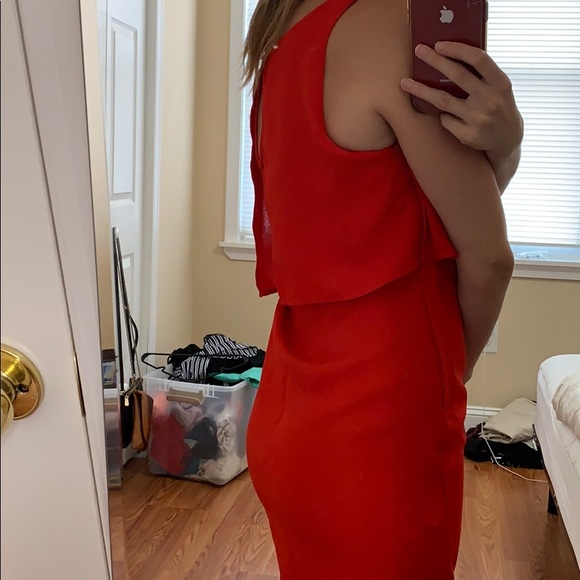 3/25 - Red sleeveless dress - Picture 6 of 9